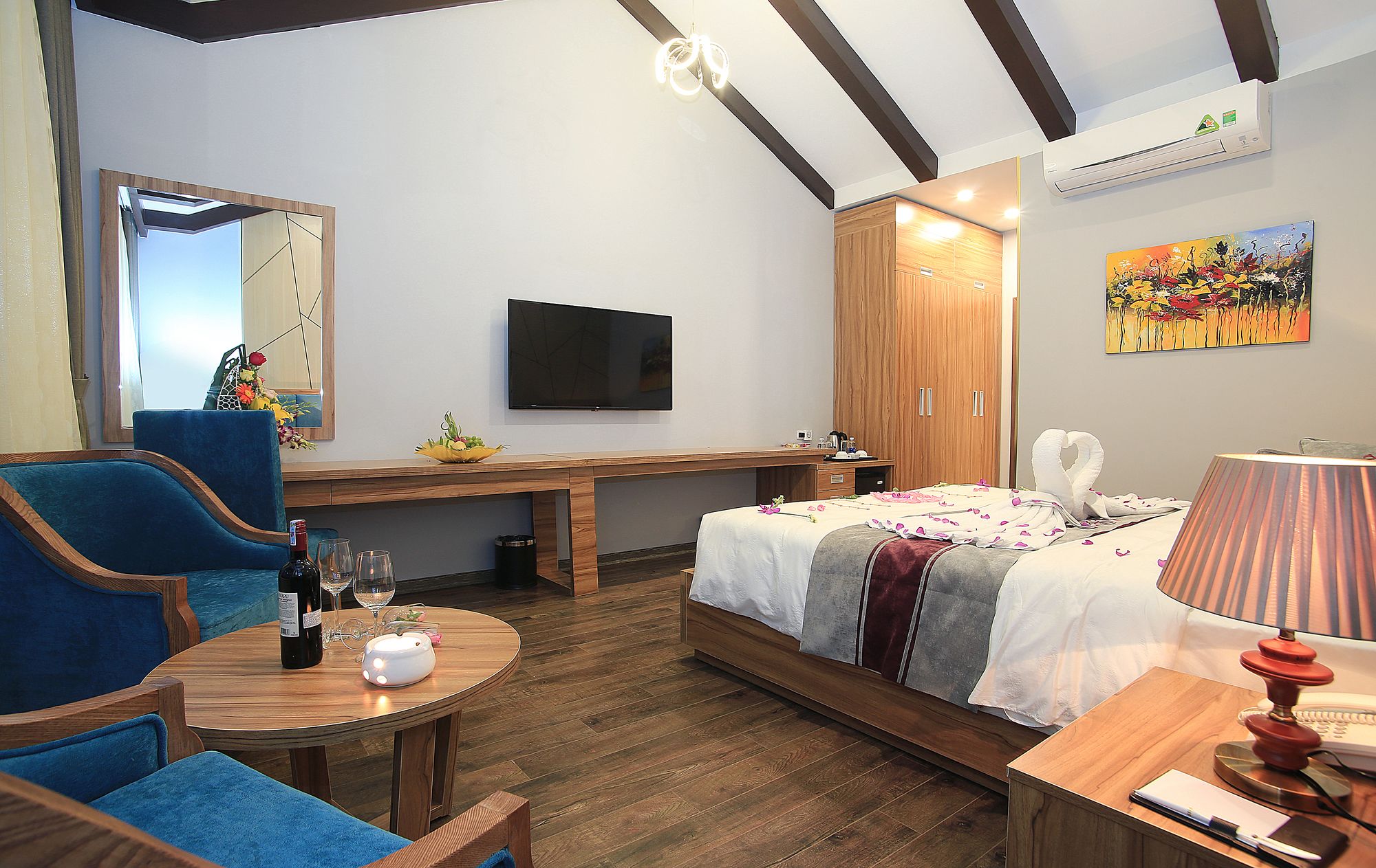 Фото Oriana Hotel