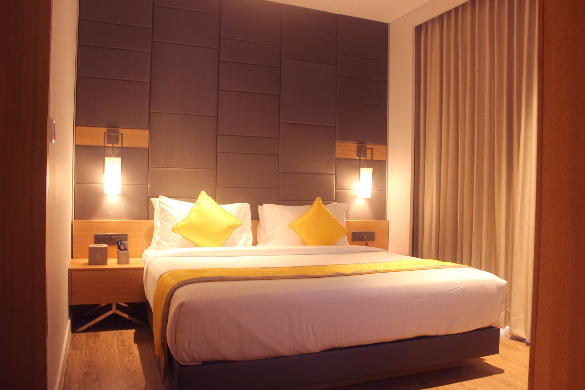 Фото Fountain Tree by Tgi