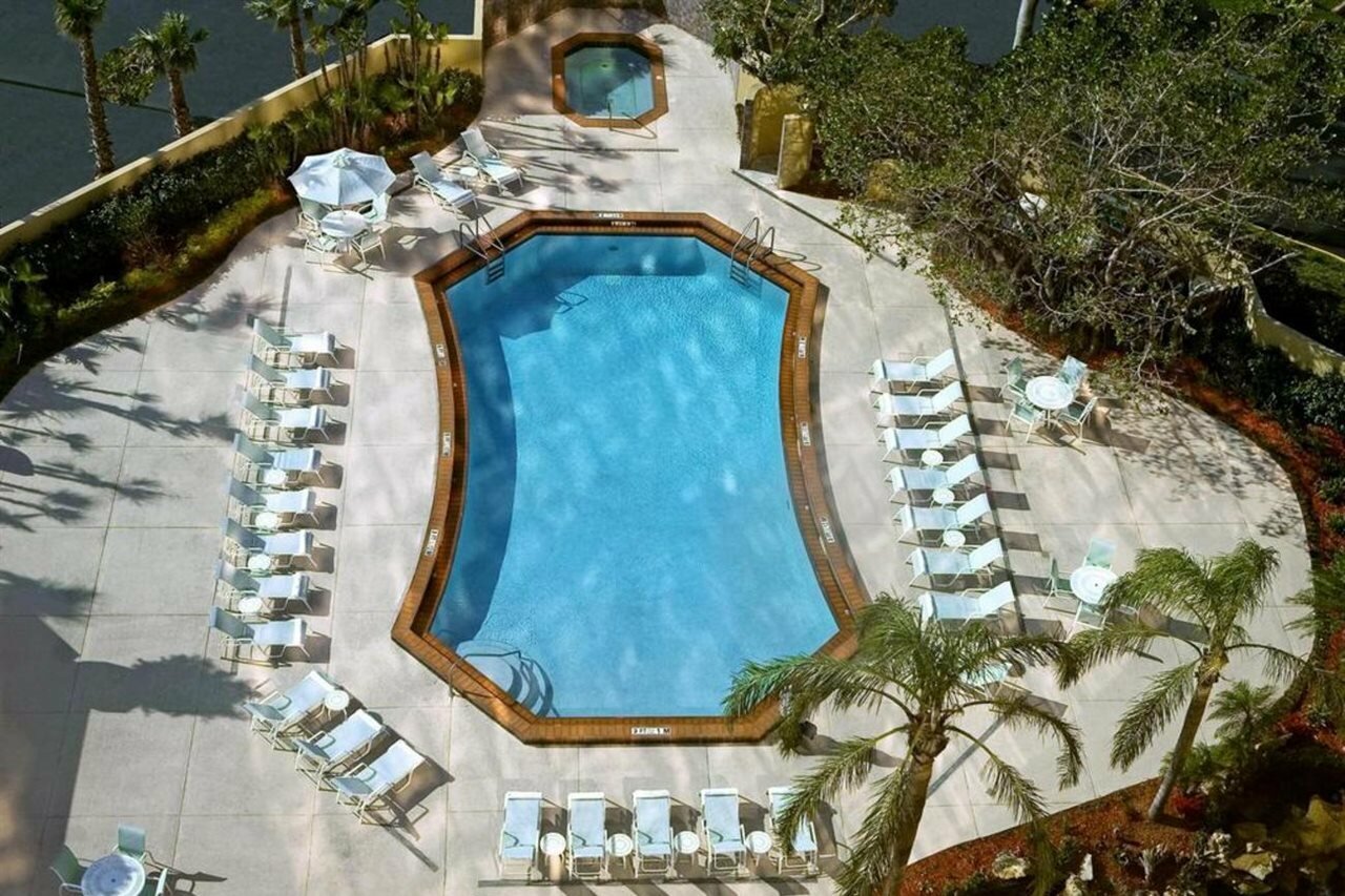 Фото Doubletree by Hilton Hotel Miami Airport & Convention Center