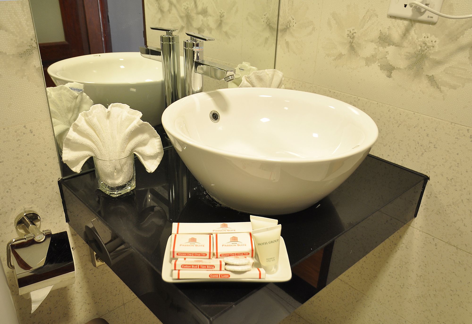 Фото Hanoi Passion Suite Hotel