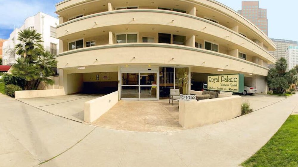 Фото Royal Palace Westwood