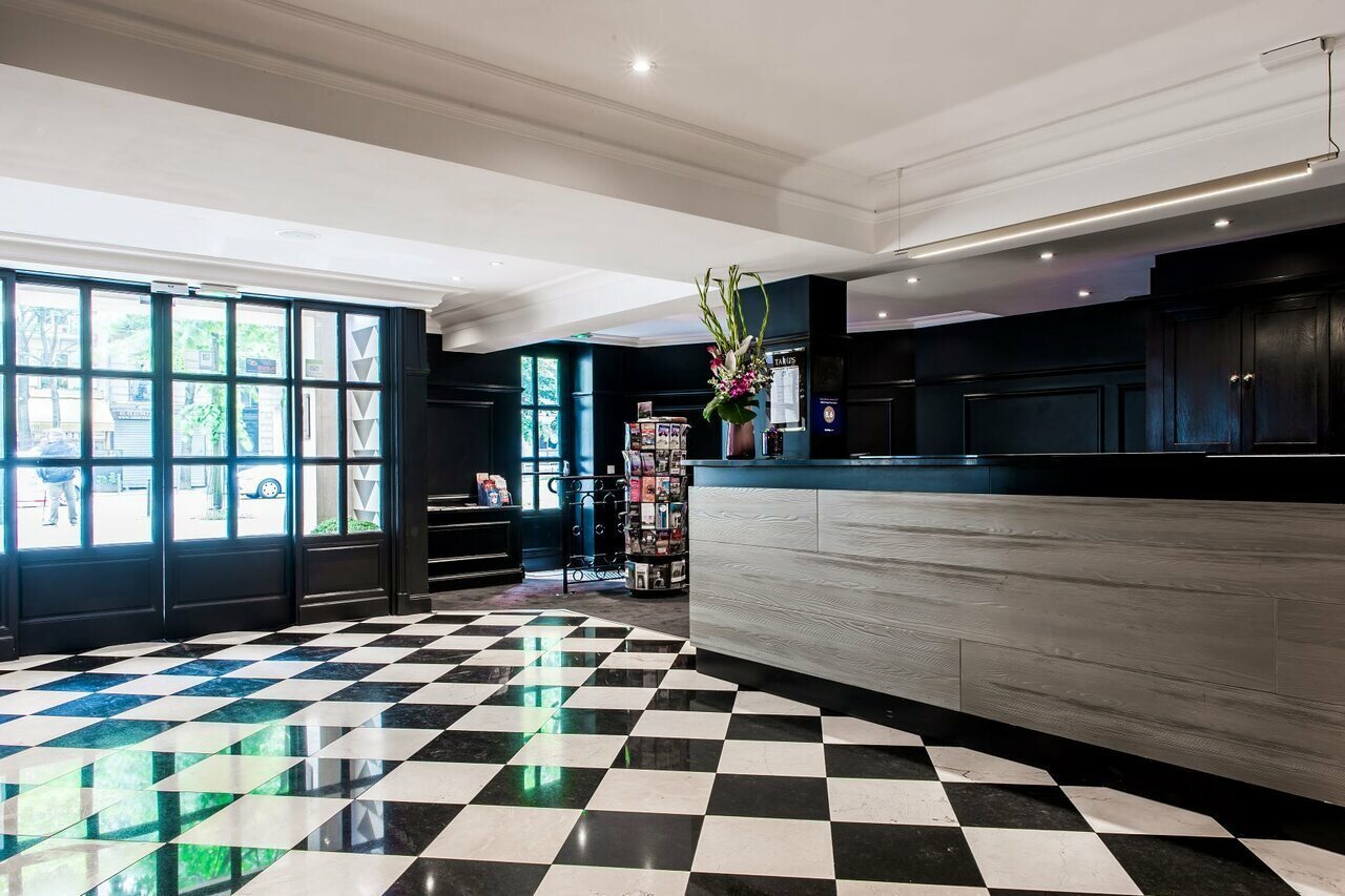 Фото Hôtel Le Royal