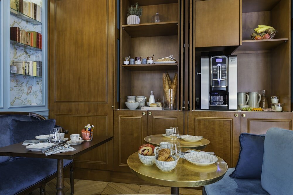 Фото Hôtel de Neuve by Happyculture