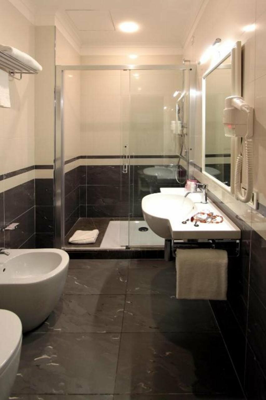 Фото Ih Hotels Roma dei Borgia