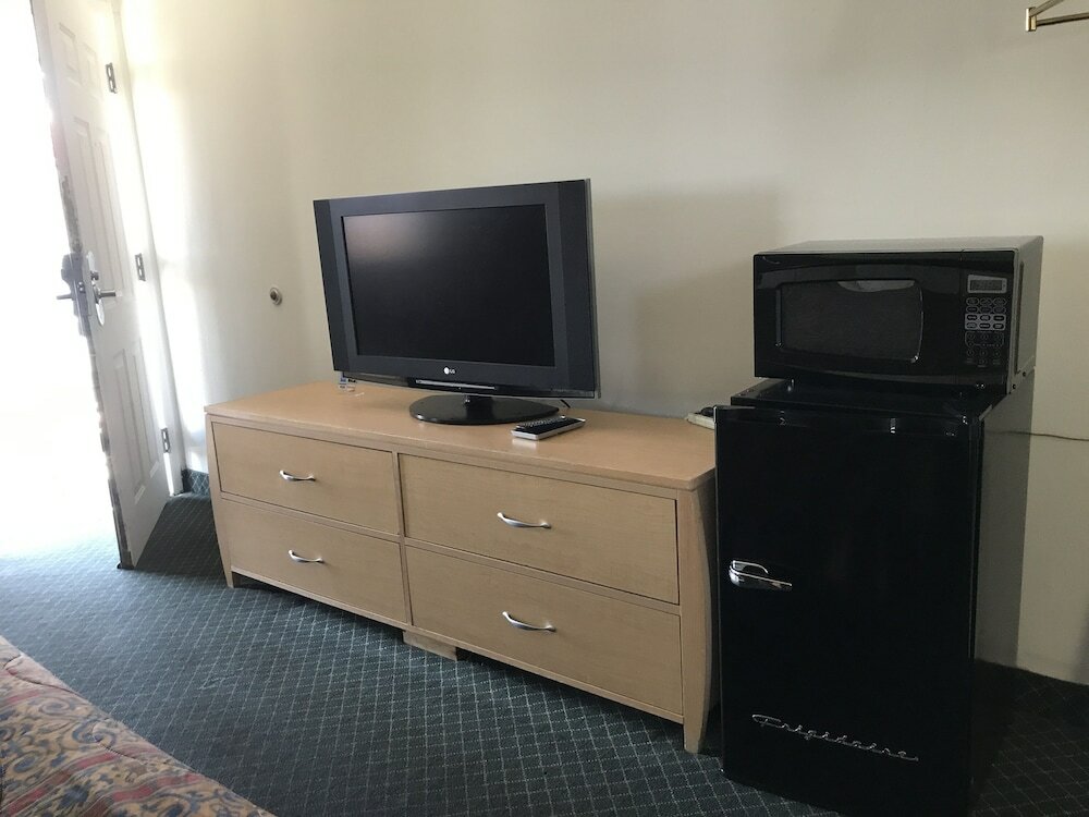 Фото Economy Inn Barstow