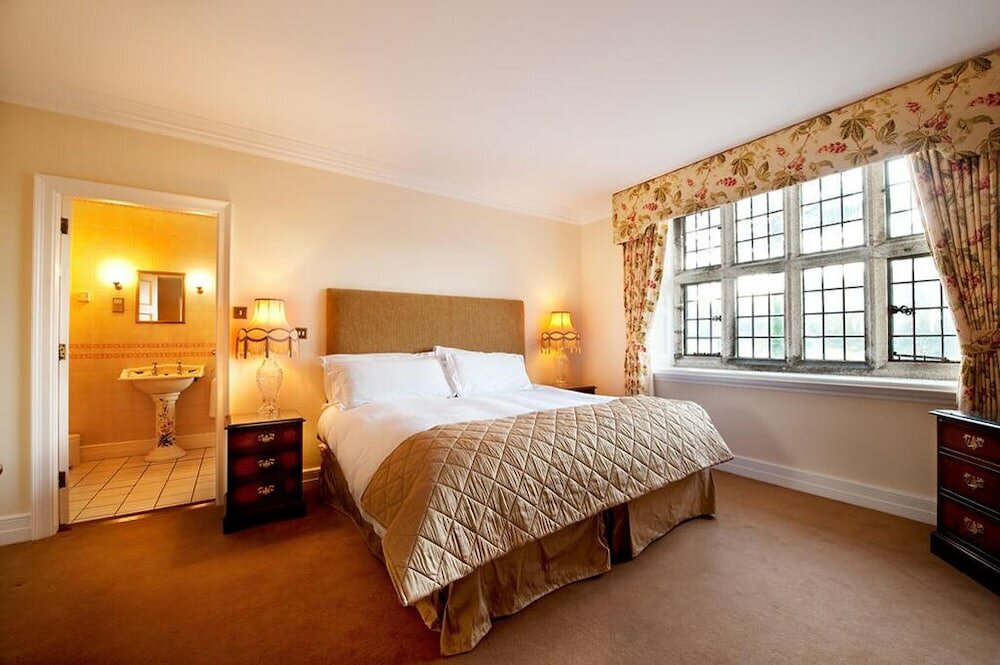 Фото Waterford Castle