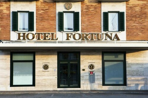 Гостиница Hotel Fortuna в Анконе