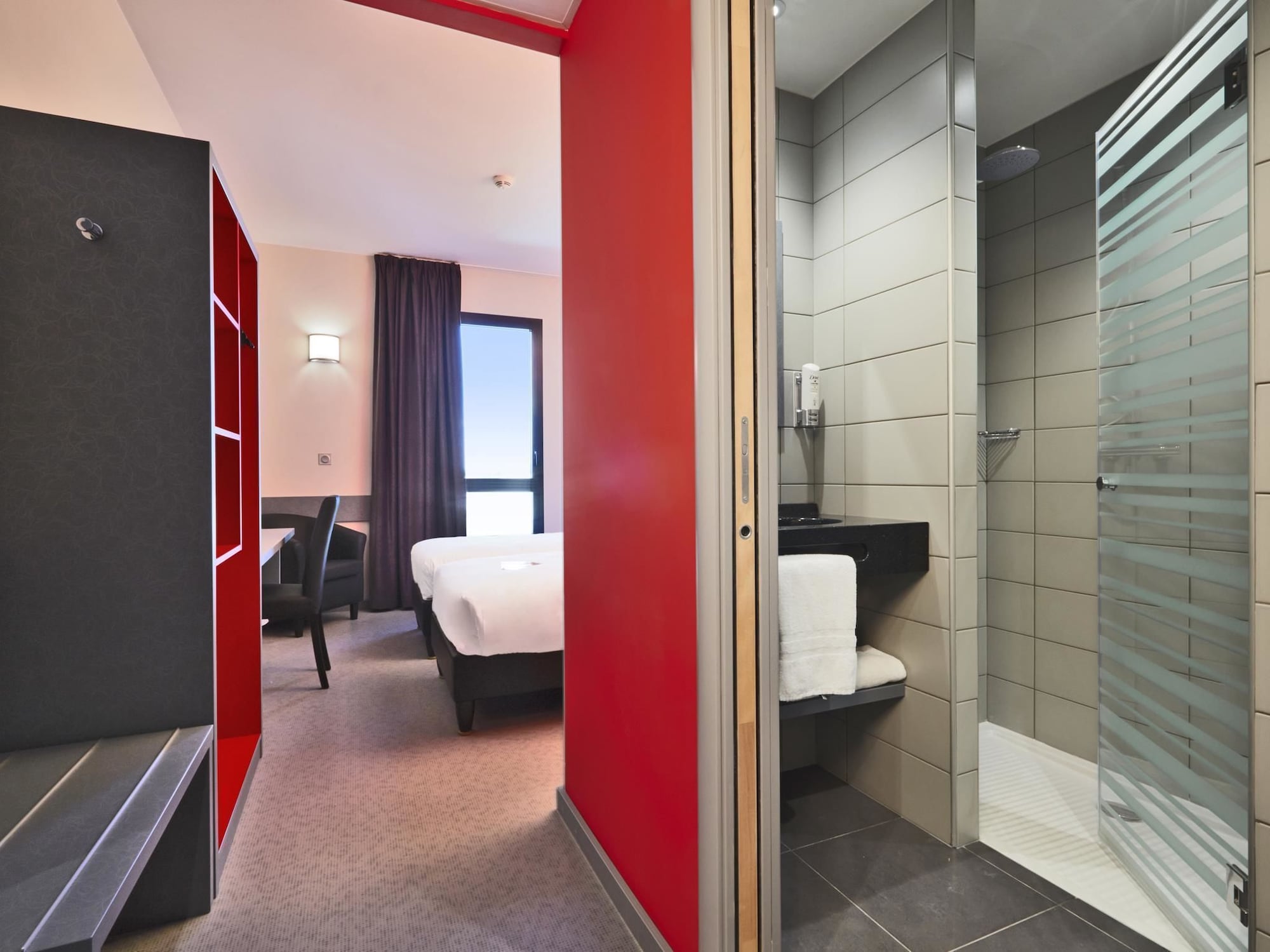 Фото Première Classe Lyon Est - Saint-Priest Eurexpo