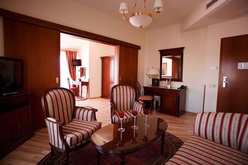 Фото National Hotel