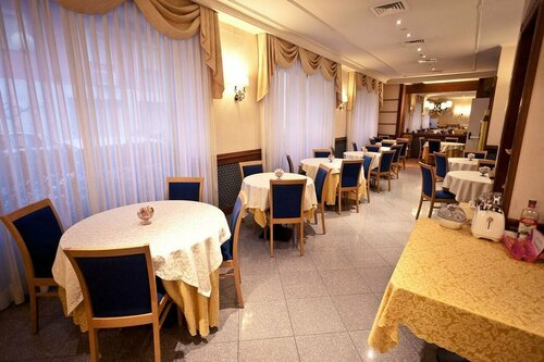 Гостиница Phi Hotel Ambra в Пескаре