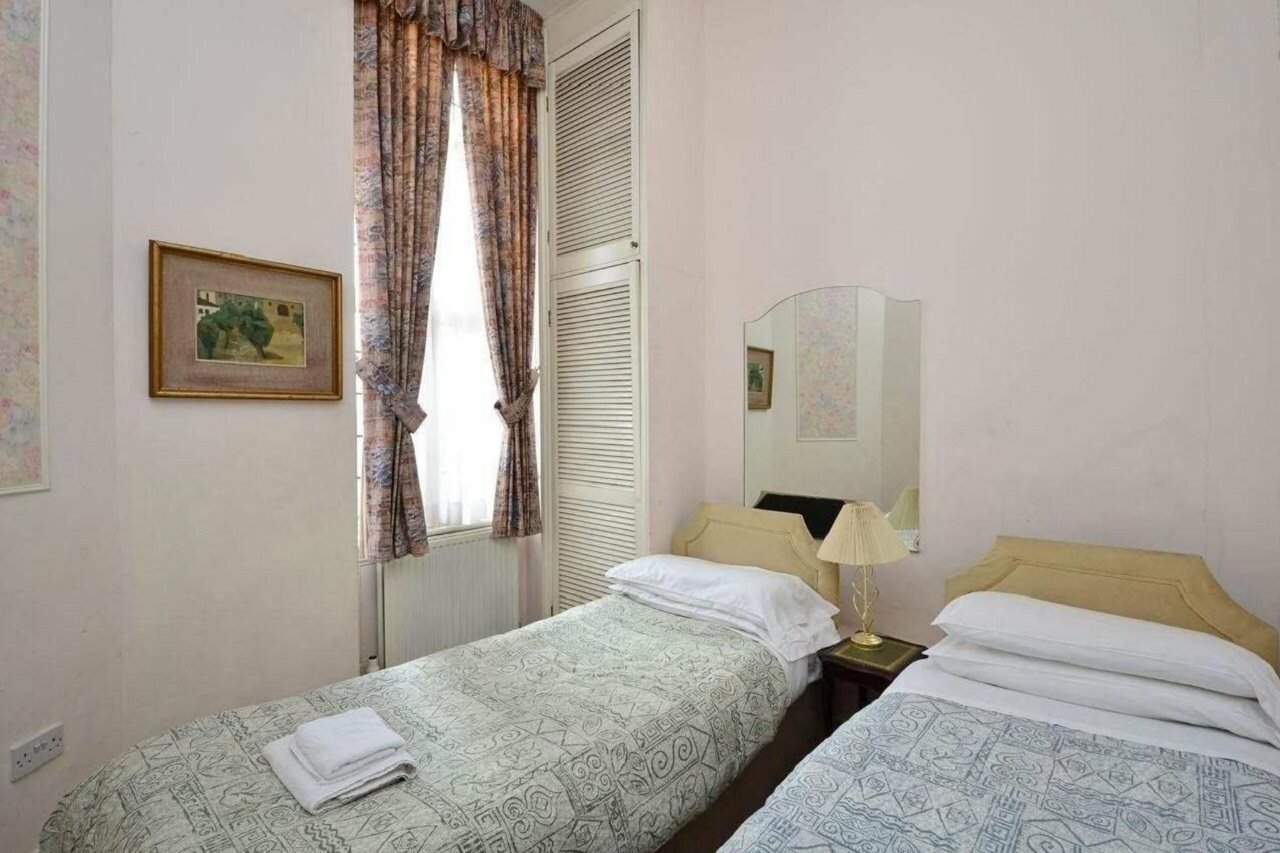 Фото London Aparthotel