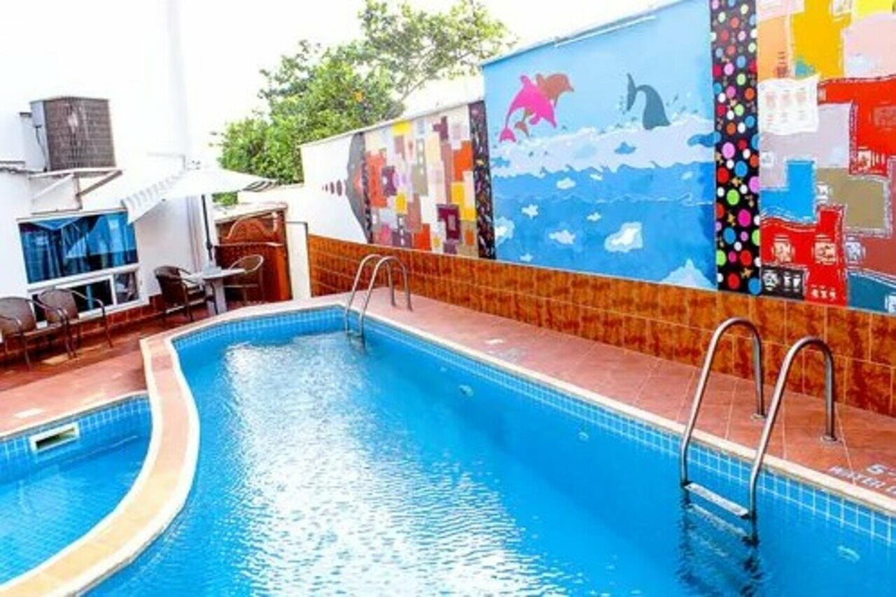 Фото отеля 2