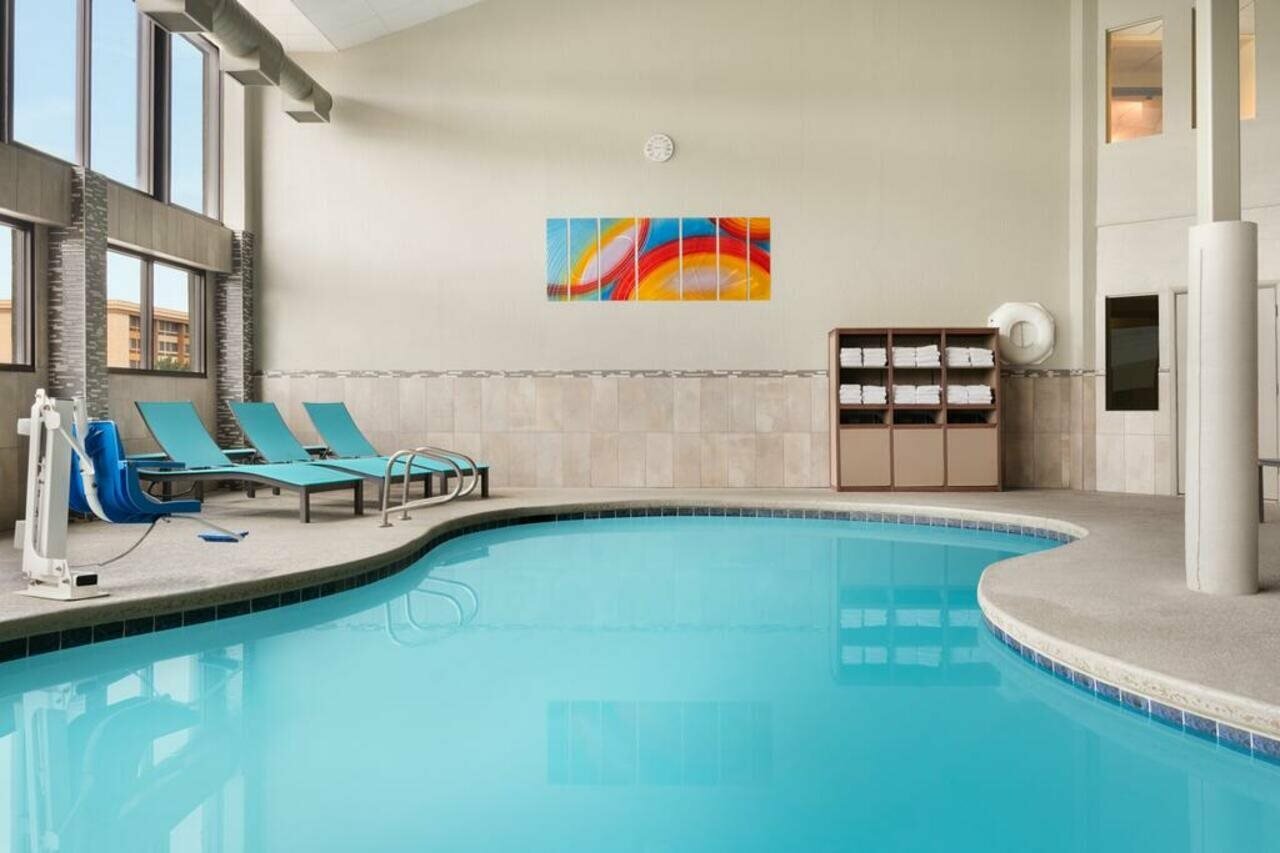 Фото Days Hotel by Wyndham Flagstaff