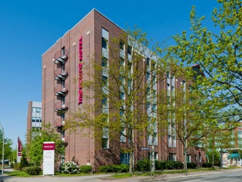 Фото Mercure Hotel Hamburg am Volkspark