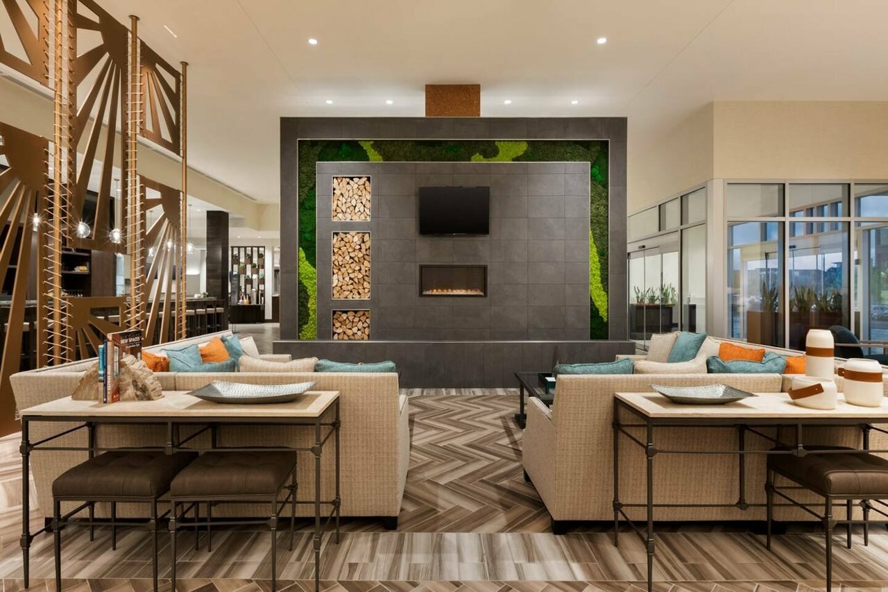 Фото Embassy Suites by Hilton San Antonio Landmark