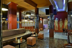 Гостиница Cresta Oasis