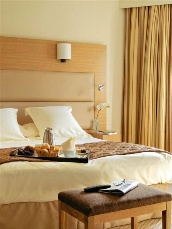Фото Grand Hotel Roi Rene Aix en Provence Centre MGallery by Sofitel