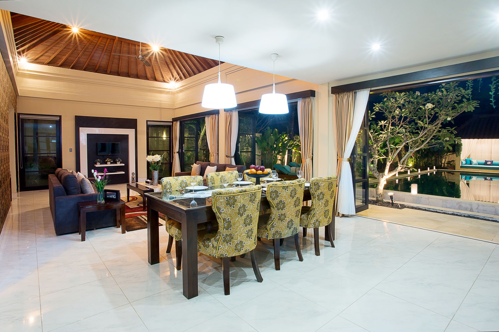 Фото Cometa Villas Seminyak by Premier Hospitality Asia