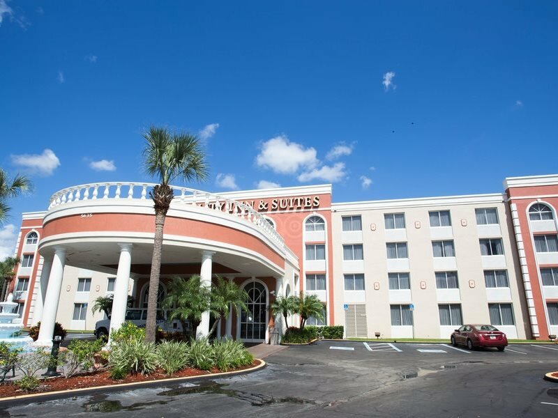 Фото Quality Inn & Suites Near the Theme Parks