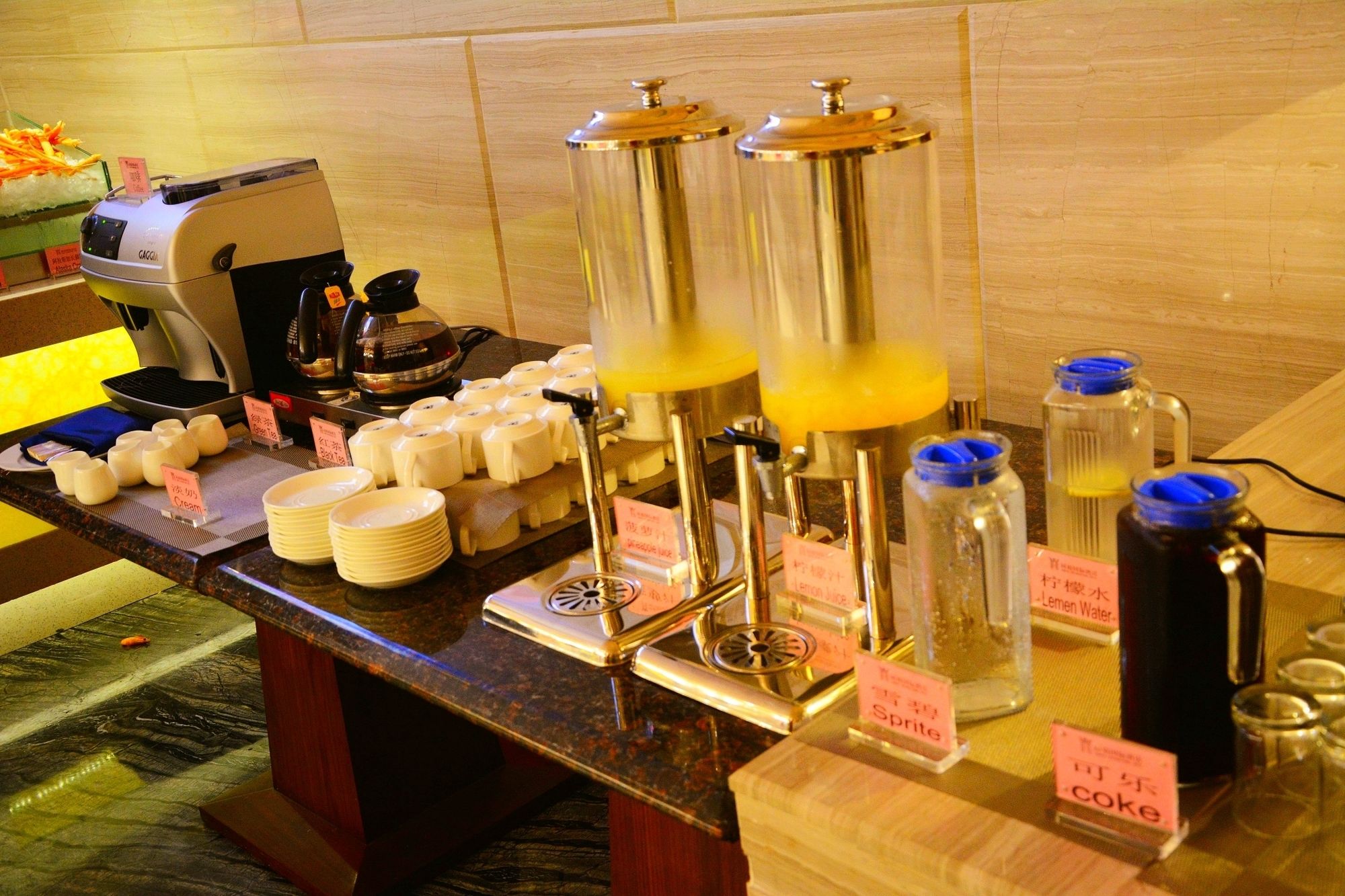 Фото Guangzhou Tongyu International Hotel