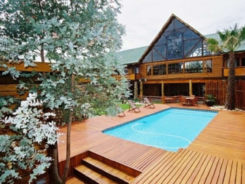 Фото Knysna Log-Inn Hotel