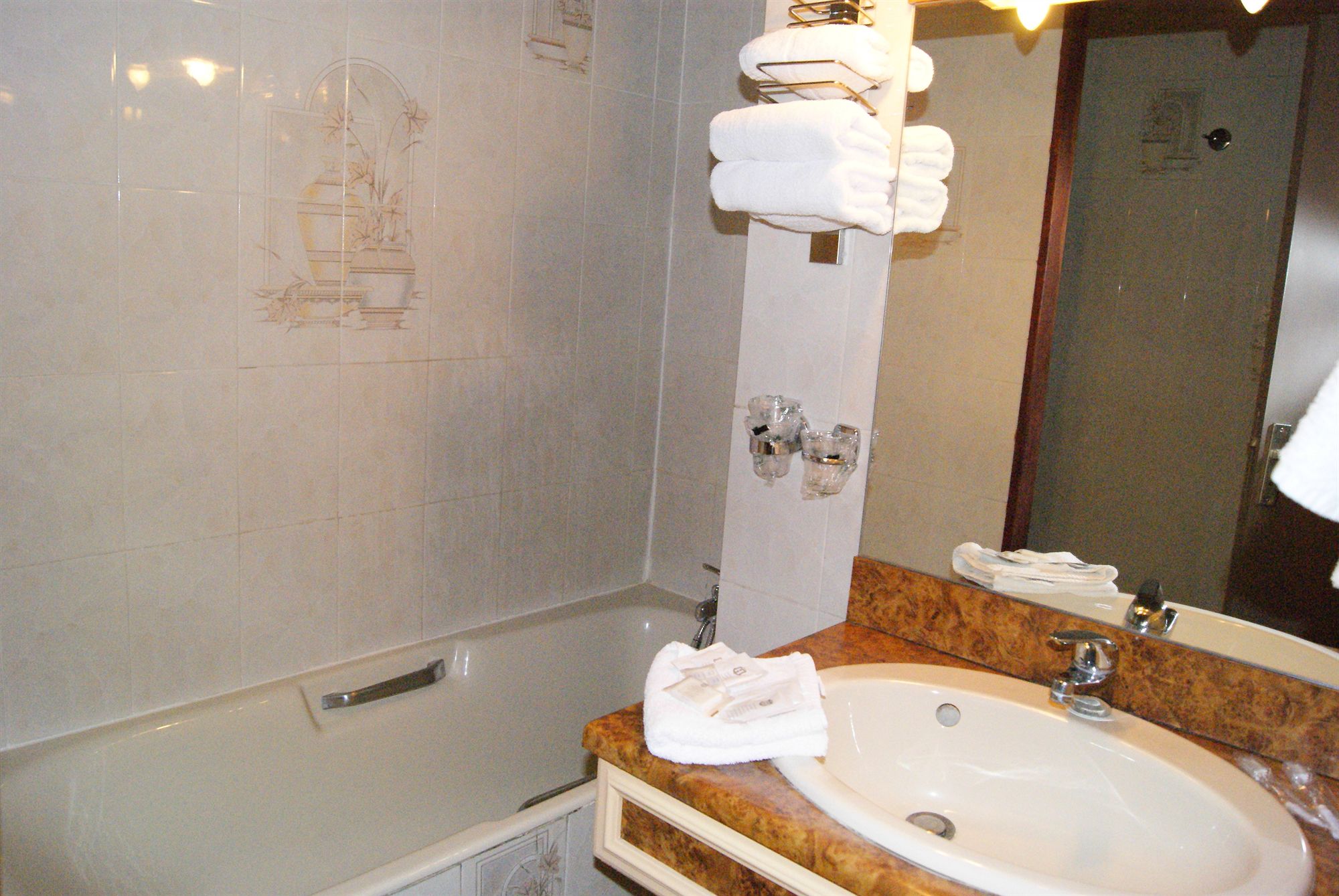 Фото Hôtel 1er Consul Rouen