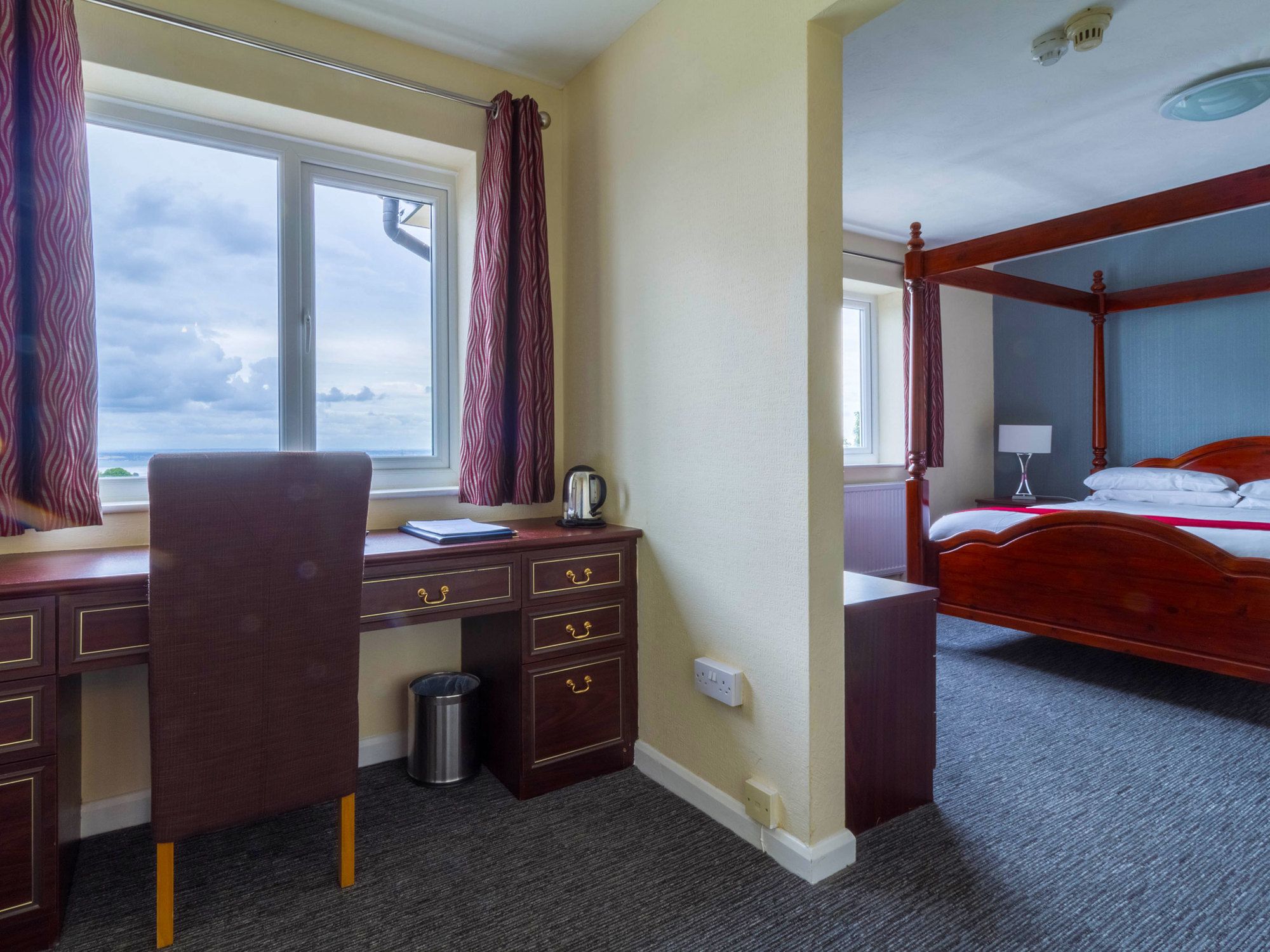 Фото Springfield Hotel & Health Club