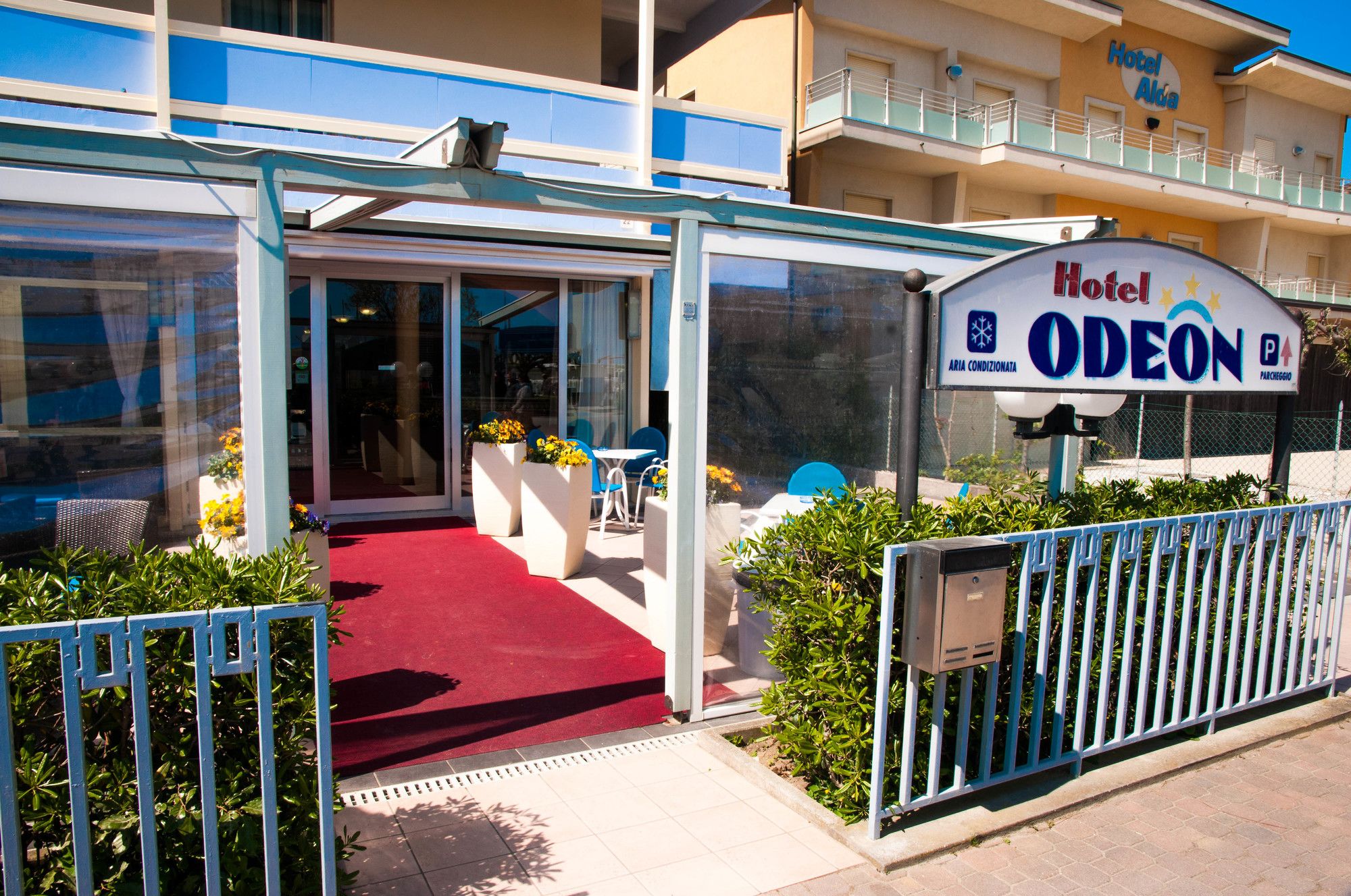 Фото Hotel Odeon