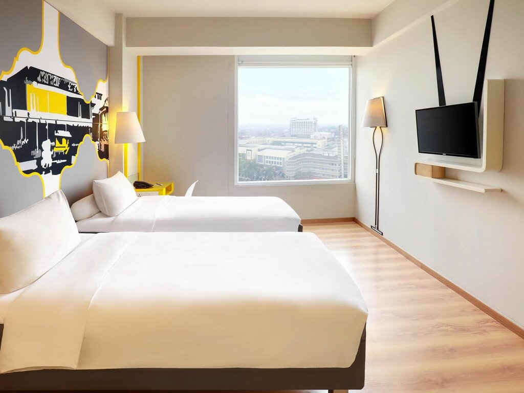 Hotel Kimaya Braga Bandung by Harris, Bandung, photo