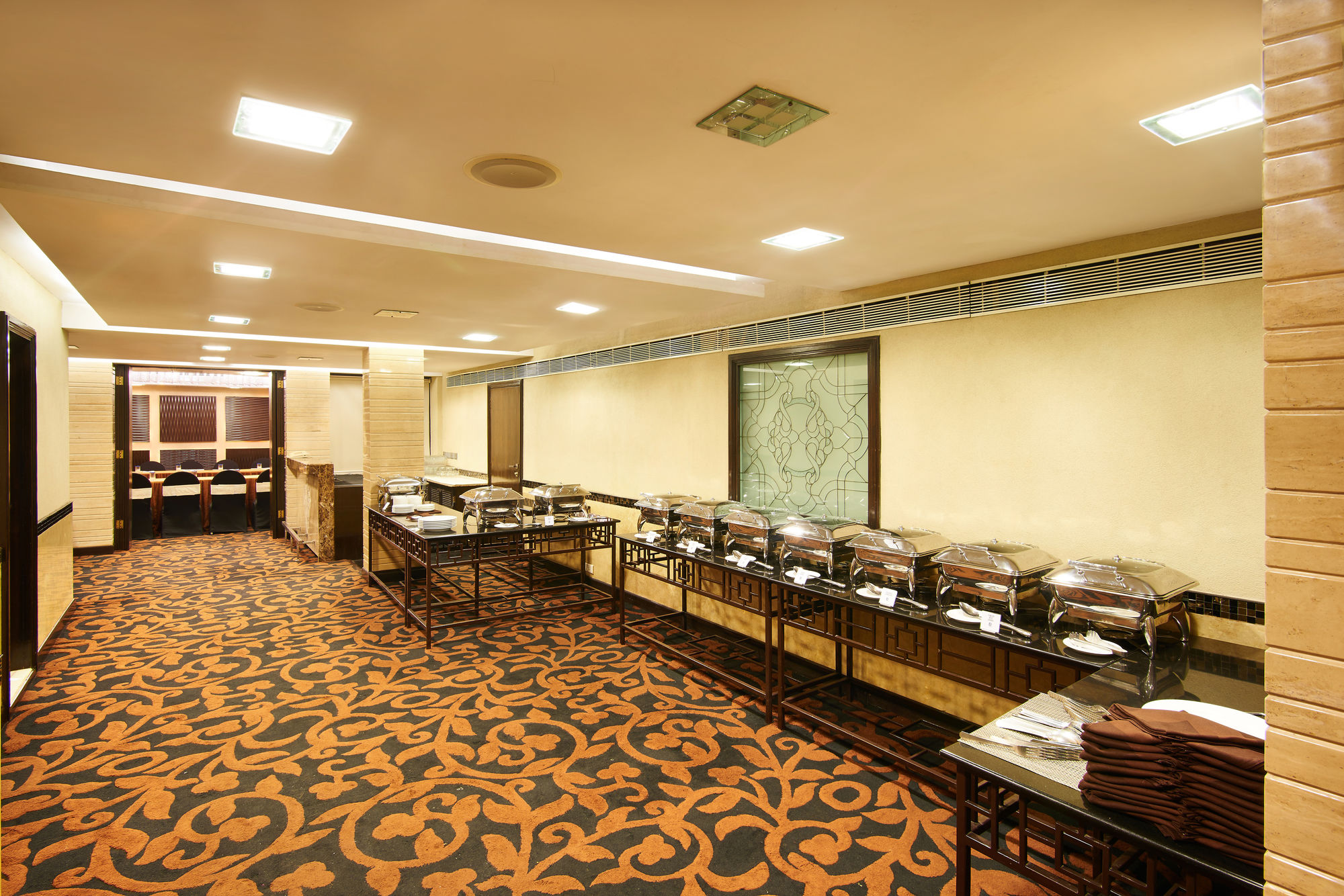 Фото The Shalimar Hotel