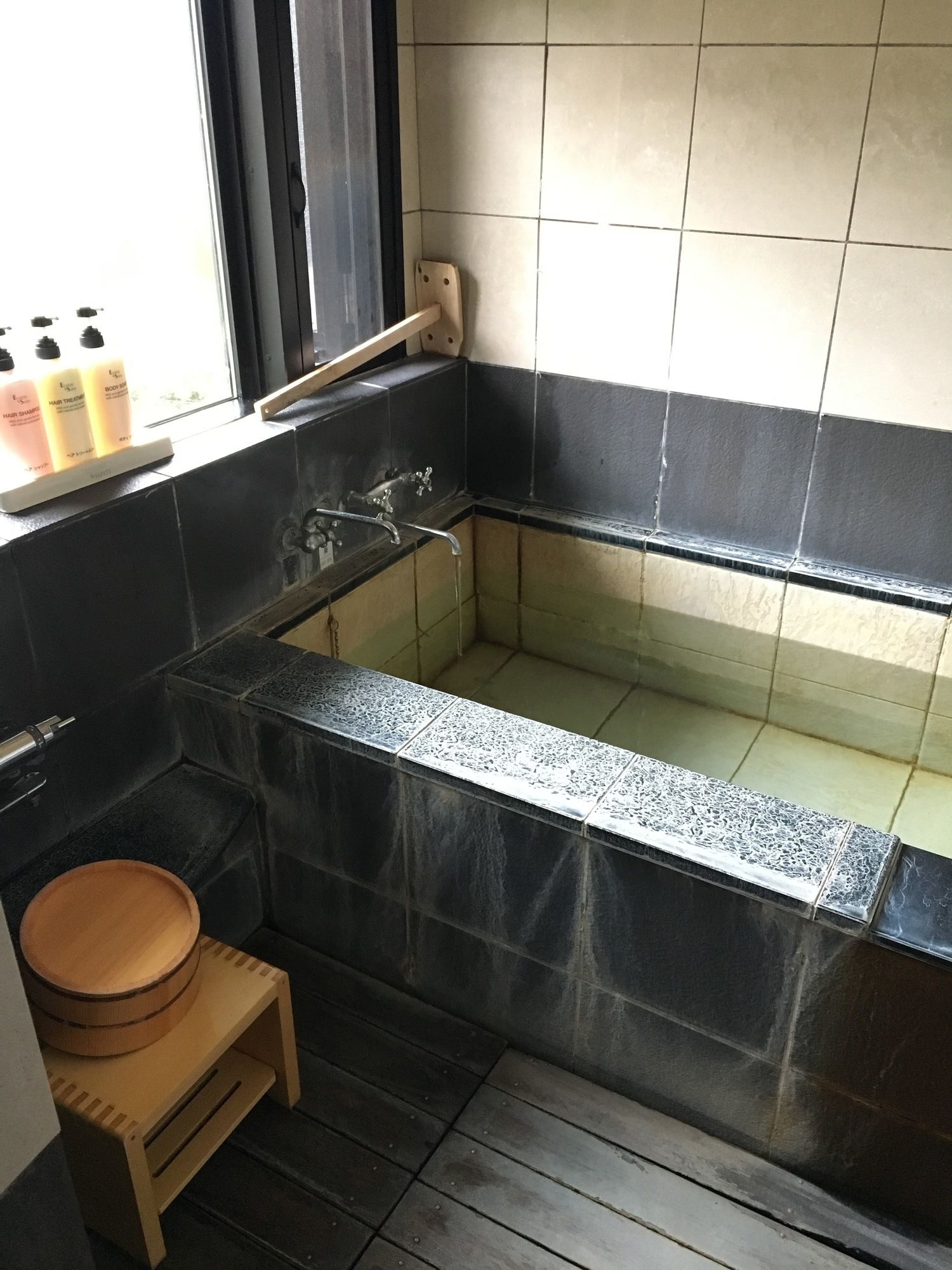 Фото Hakone Kowakien Mikawaya Ryokan