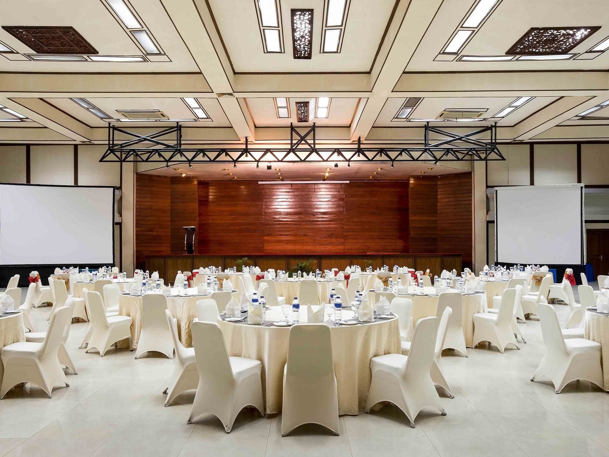 Фото Novotel Bukittinggi