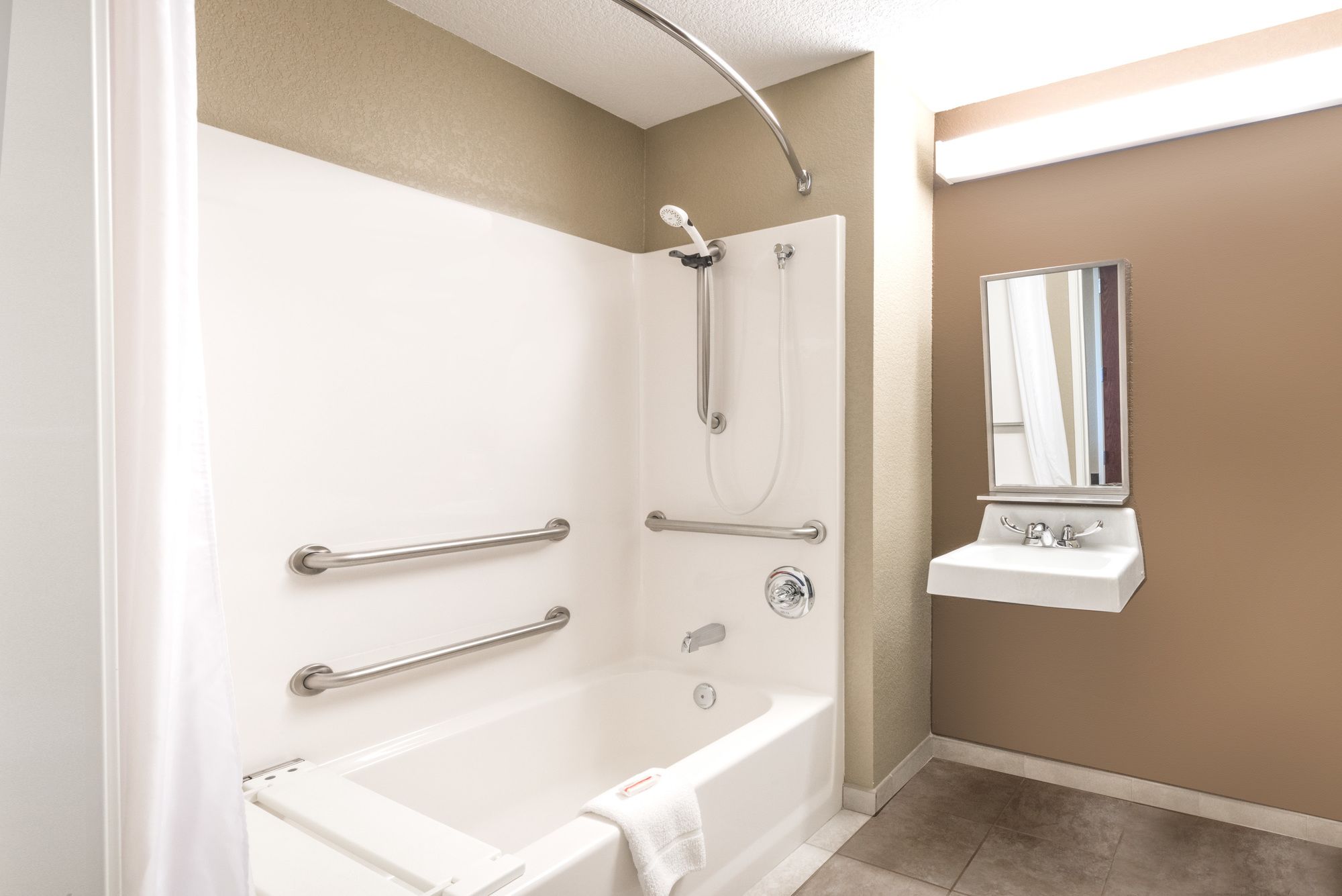 Фото Microtel Inn & Suites by Wyndham Dickinson