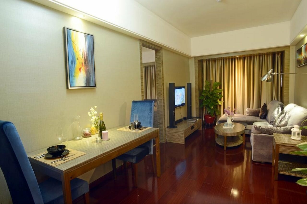 Фото La Perle International Hotel