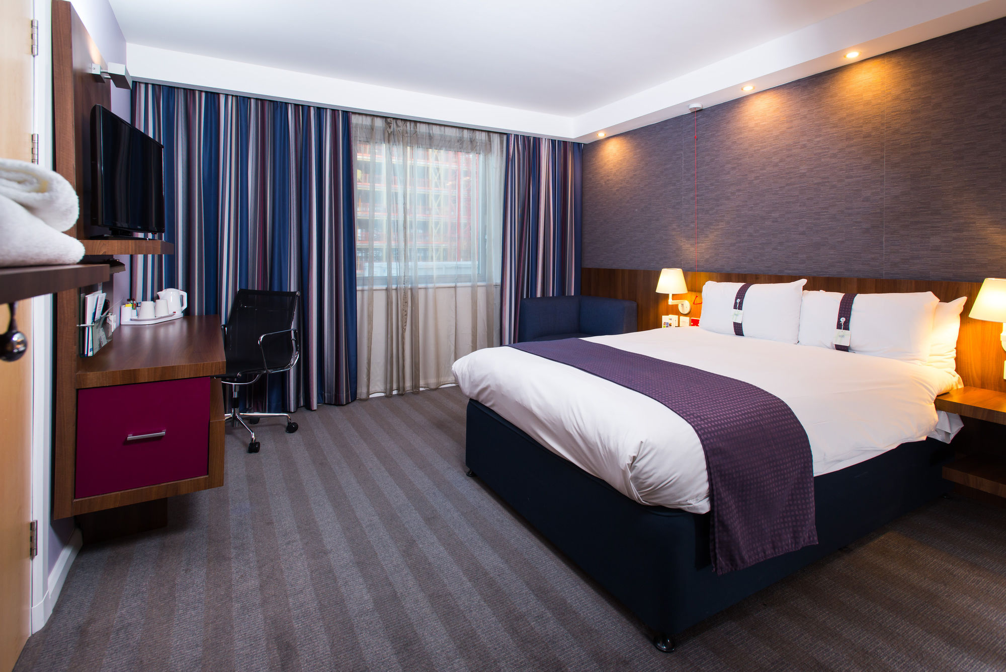 Фото Holiday Inn Express Lincoln City Centre, an Ihg Hotel