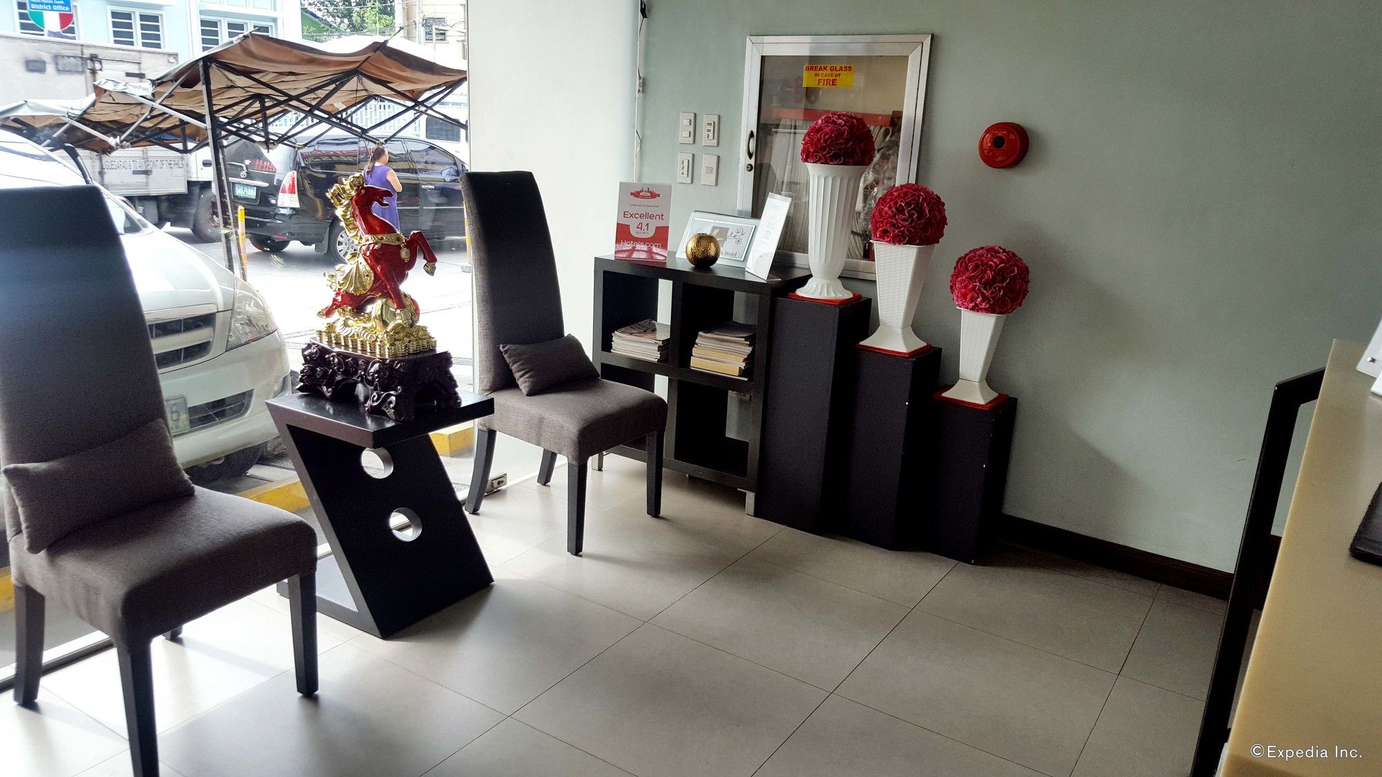 Фото Lorenzzo Suites Hotel