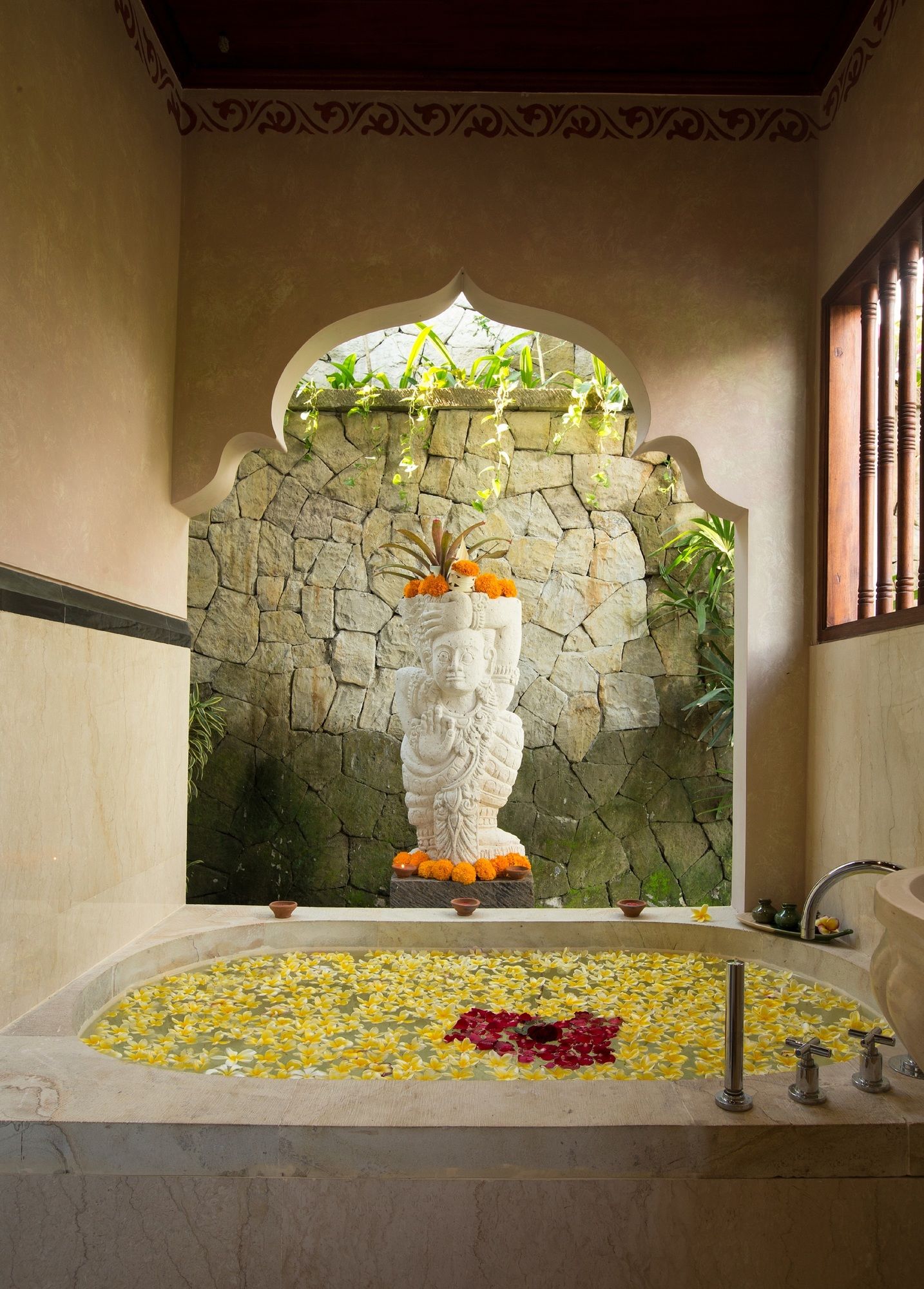 Фото Dwaraka The Royal Villas