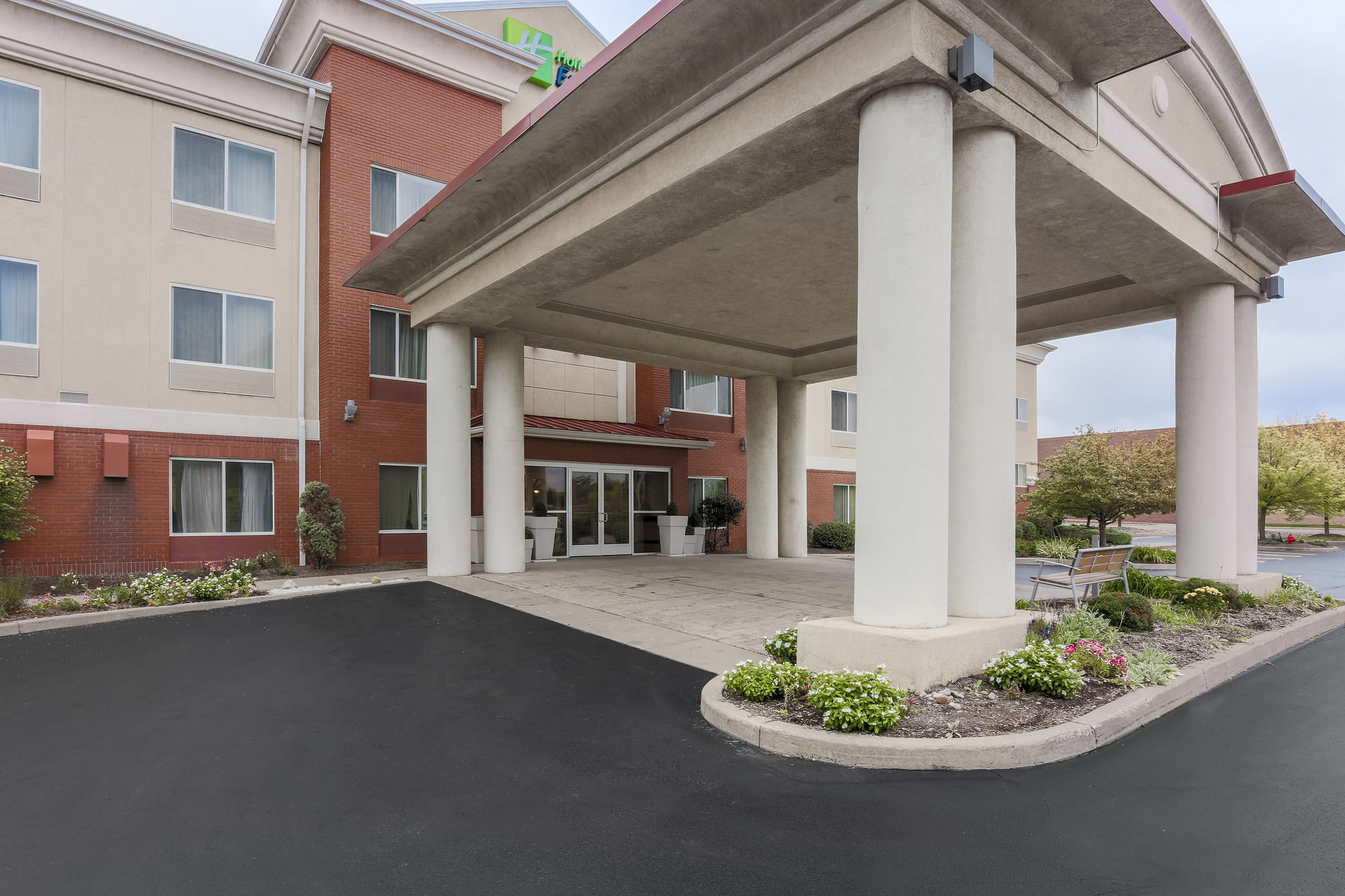Фото Holiday Inn Express Rochester Ne- Irondequoit, an Ihg Hotel
