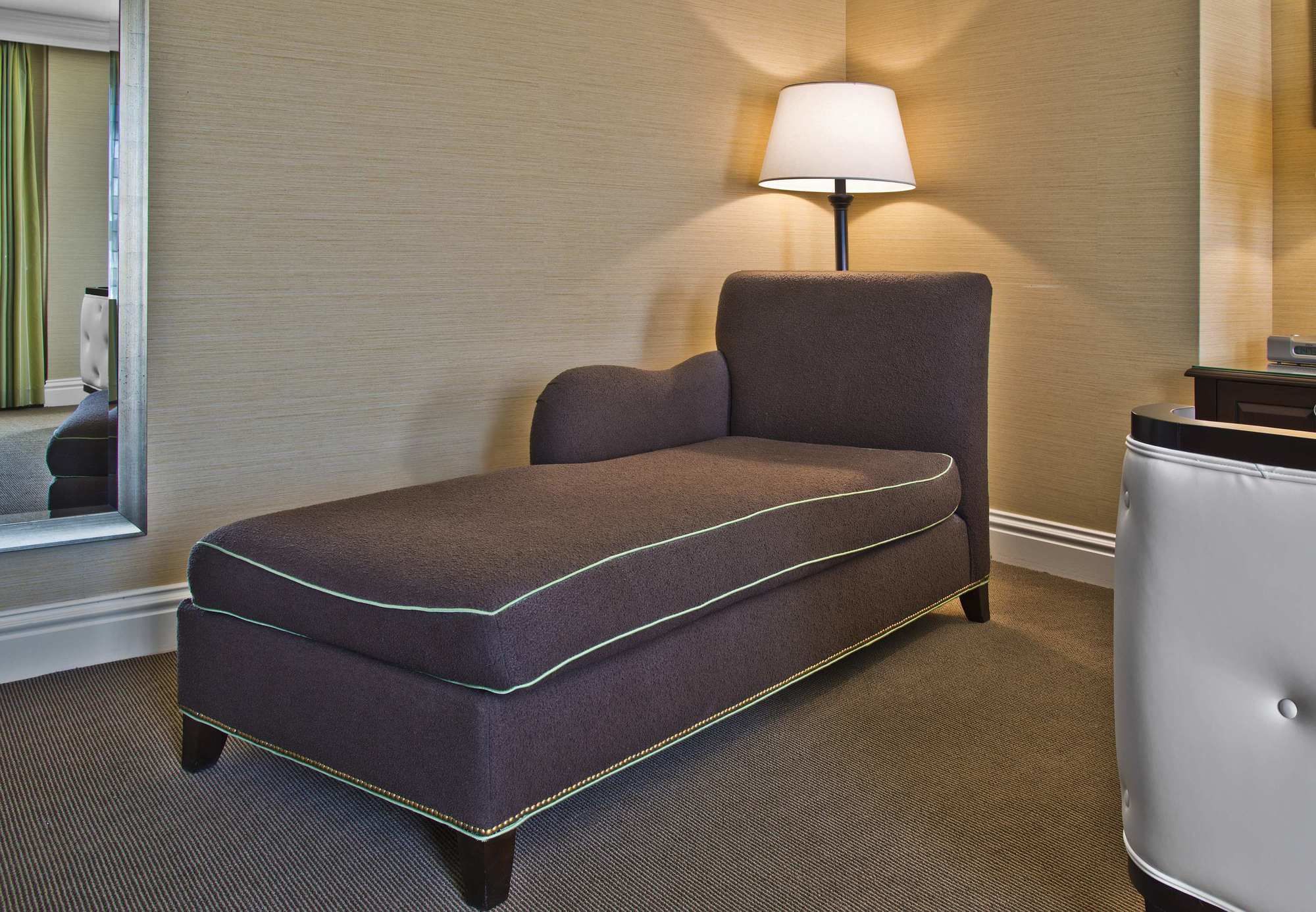 Фото The Raphael Hotel, Autograph Collection
