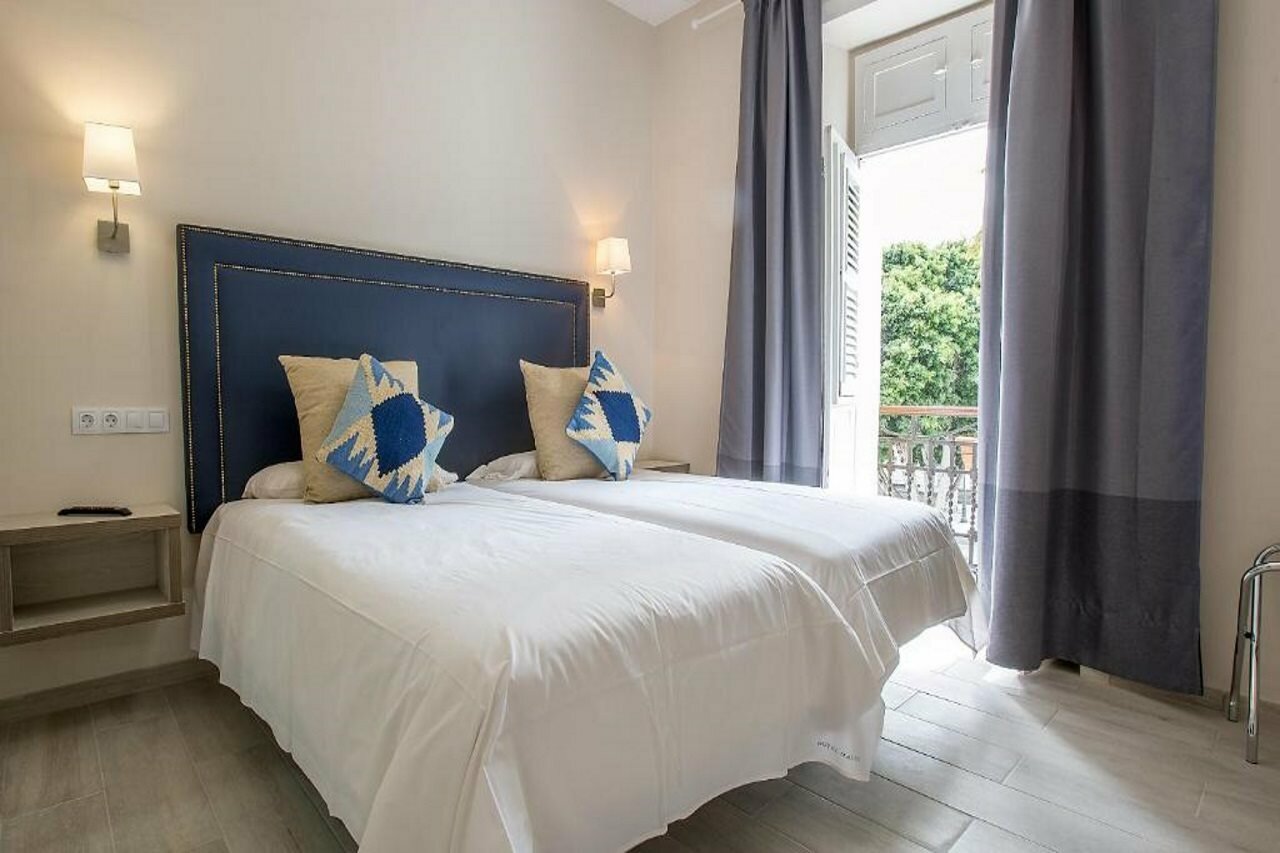 Фото Hotel Madrid