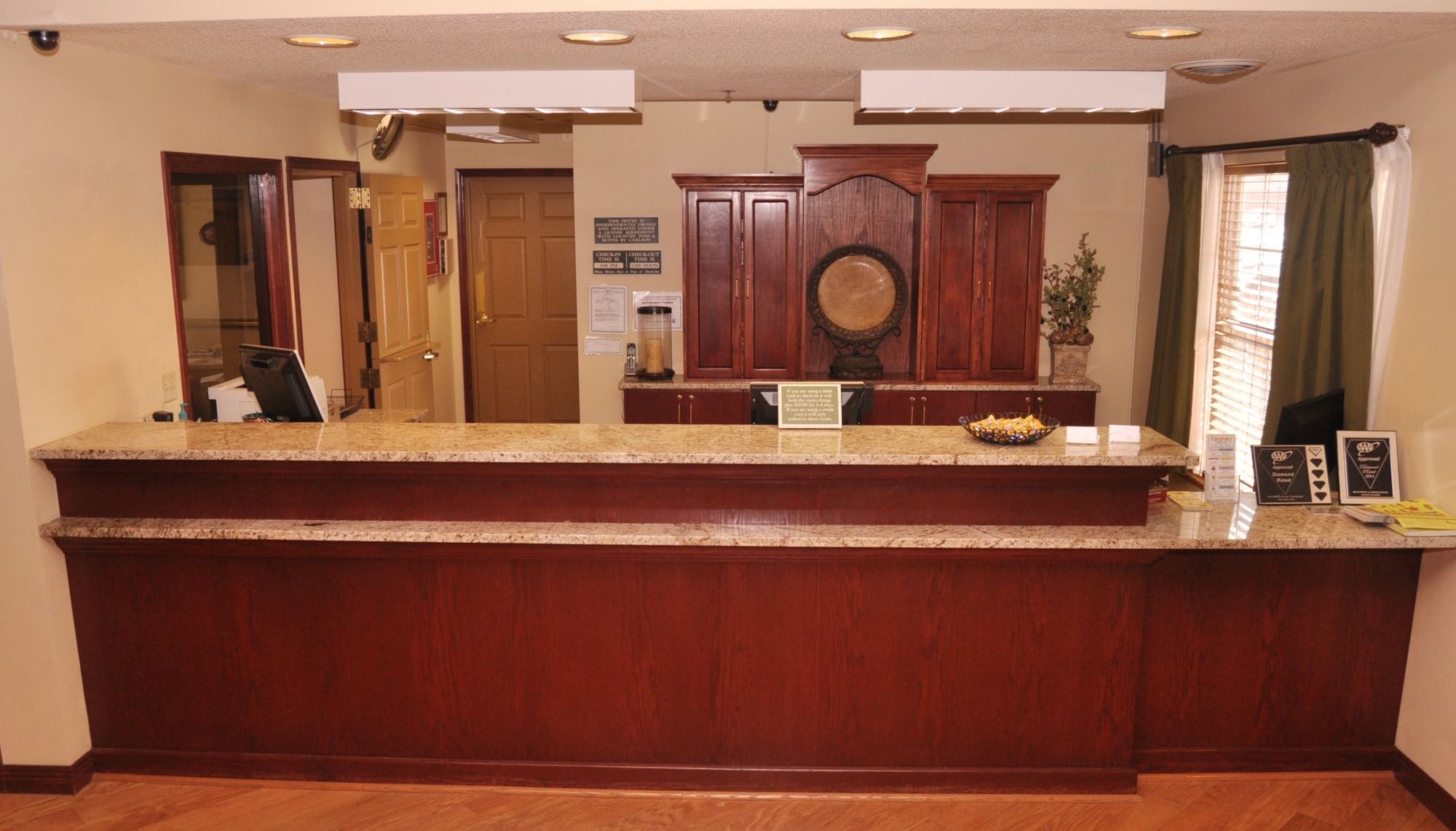 Фото Country Inn & Suites by Radisson, Kearney, Ne