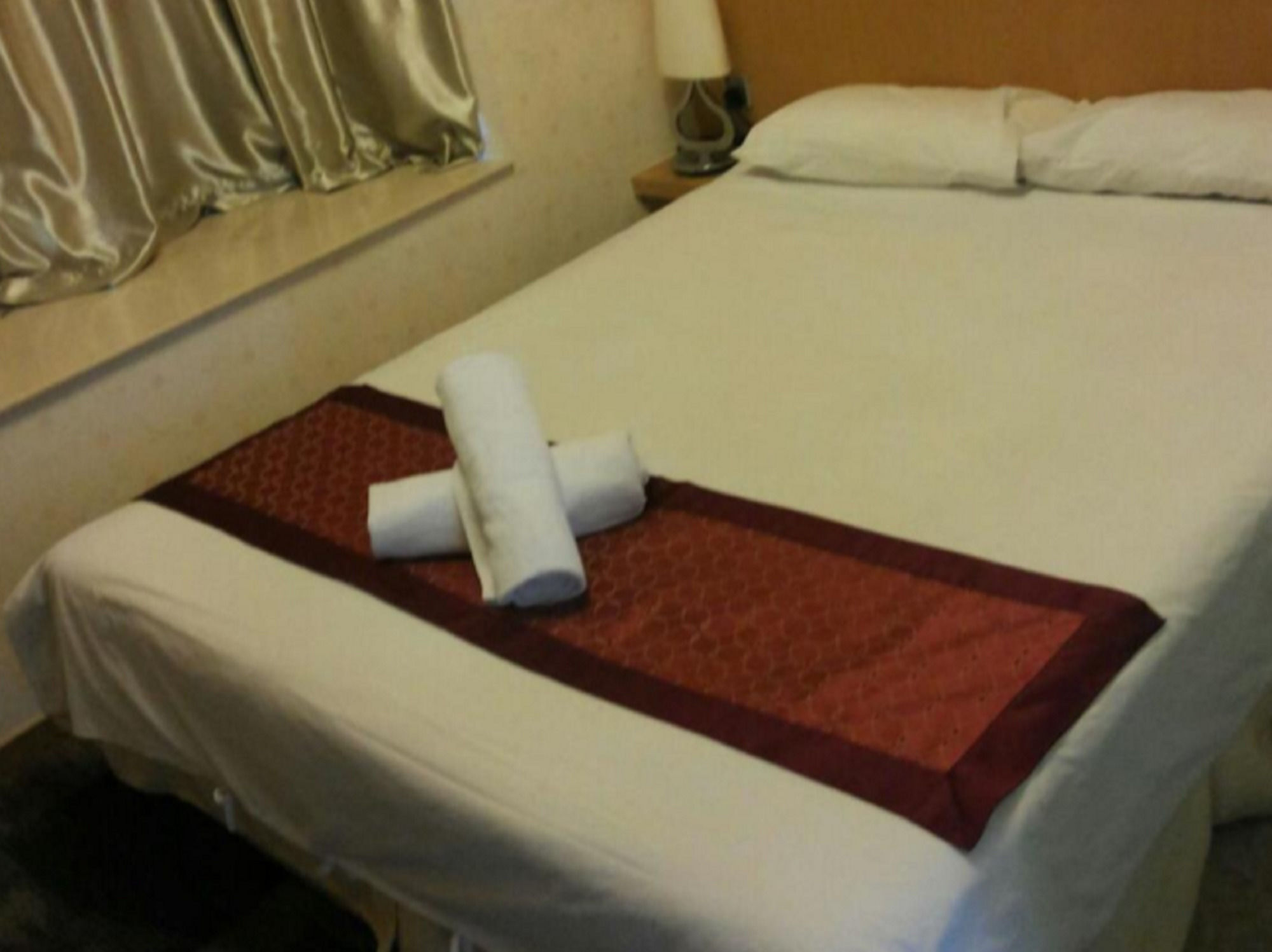 Фото The Crown Borneo Hotel