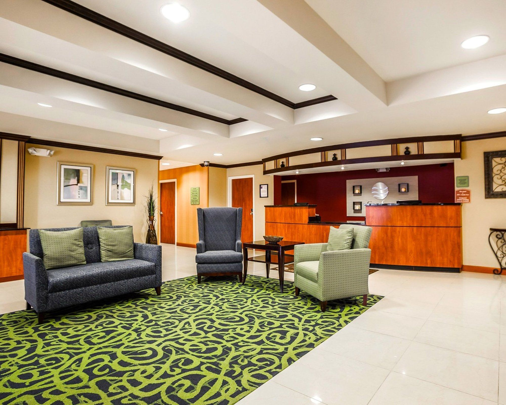 Фото Comfort Inn Kansas City Airport