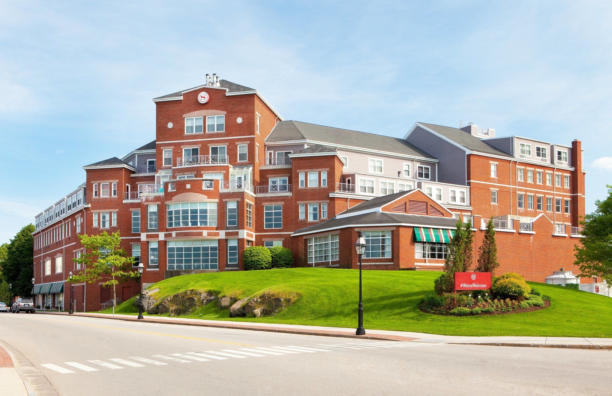 Фото Sheraton Portsmouth Harborside Hotel