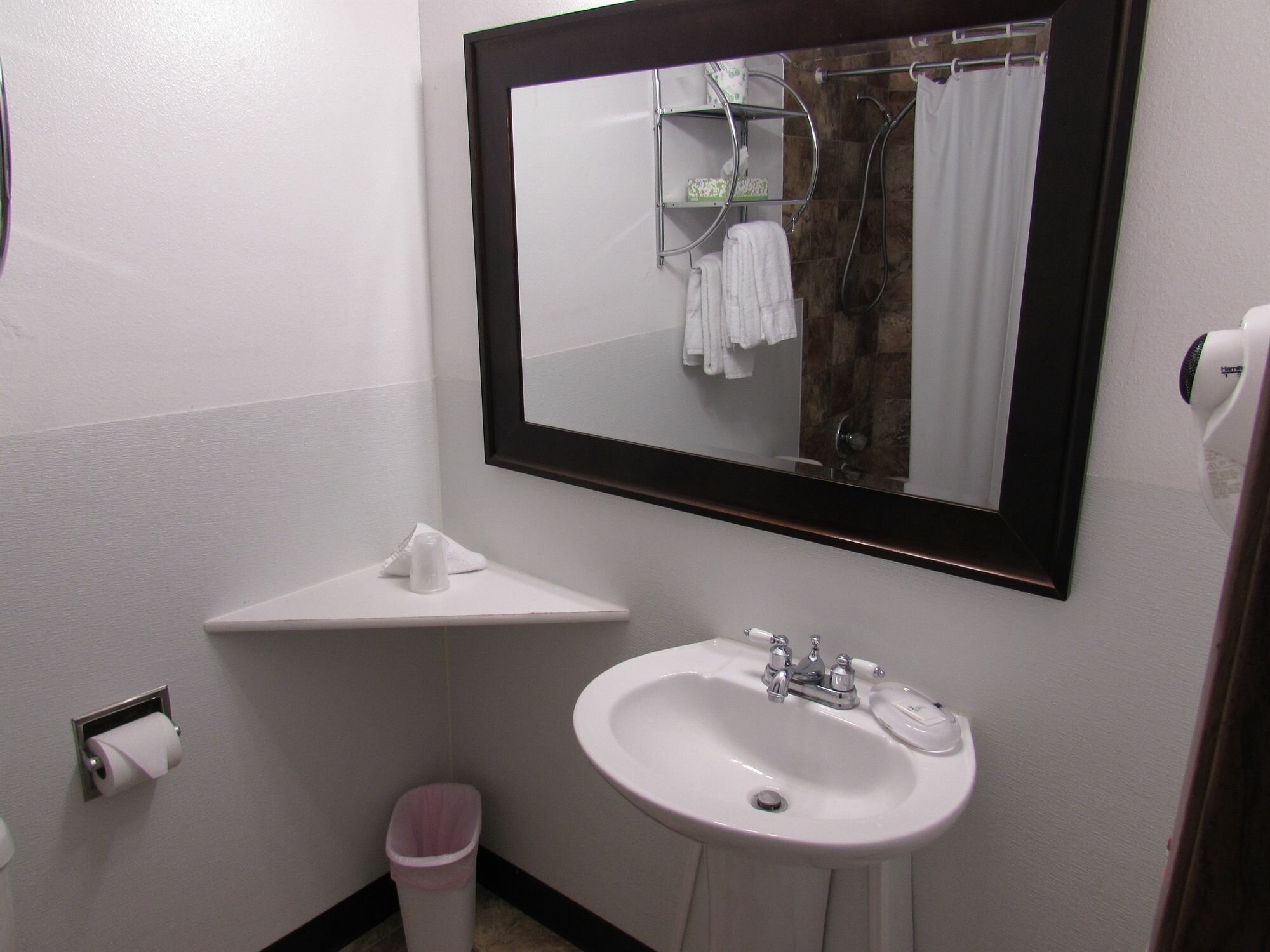 Фото Kennewick Suites