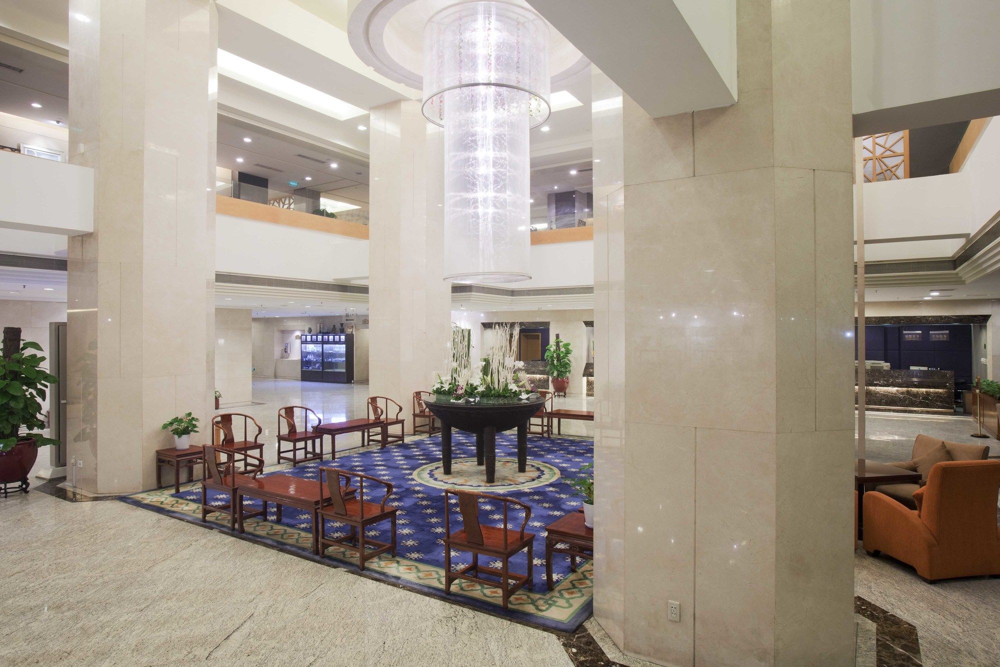 Фото Holiday Inn Hangzhou City Center