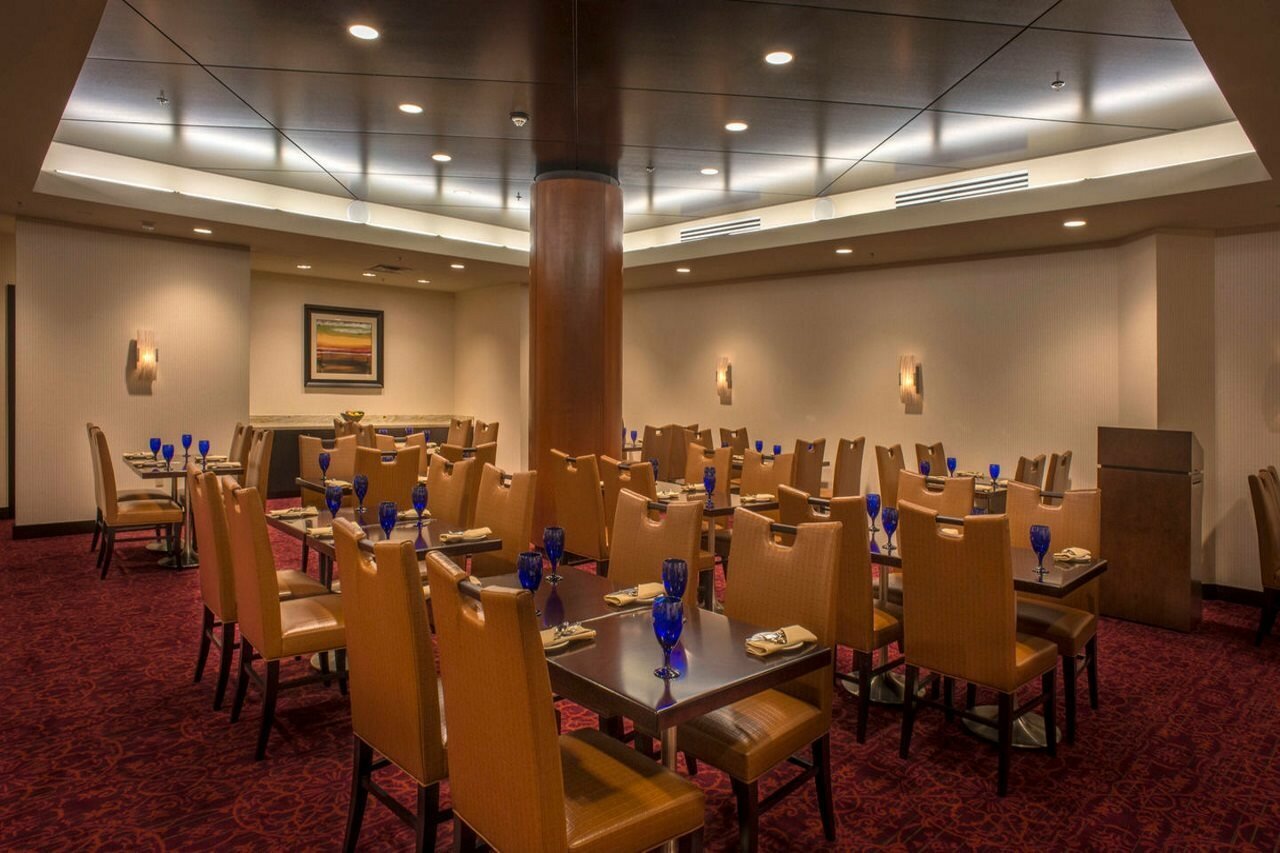 Фото Marriott Tulsa Hotel Southern Hills