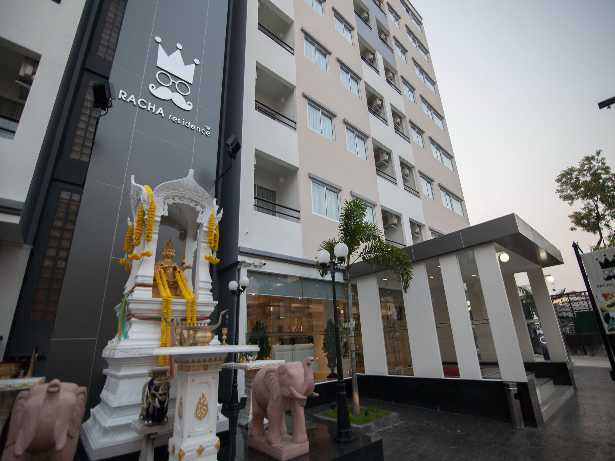 Фото Racha Residence Sri Racha