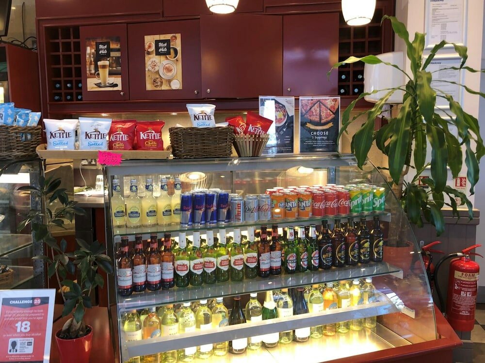 Фото The London Pembury Hotel