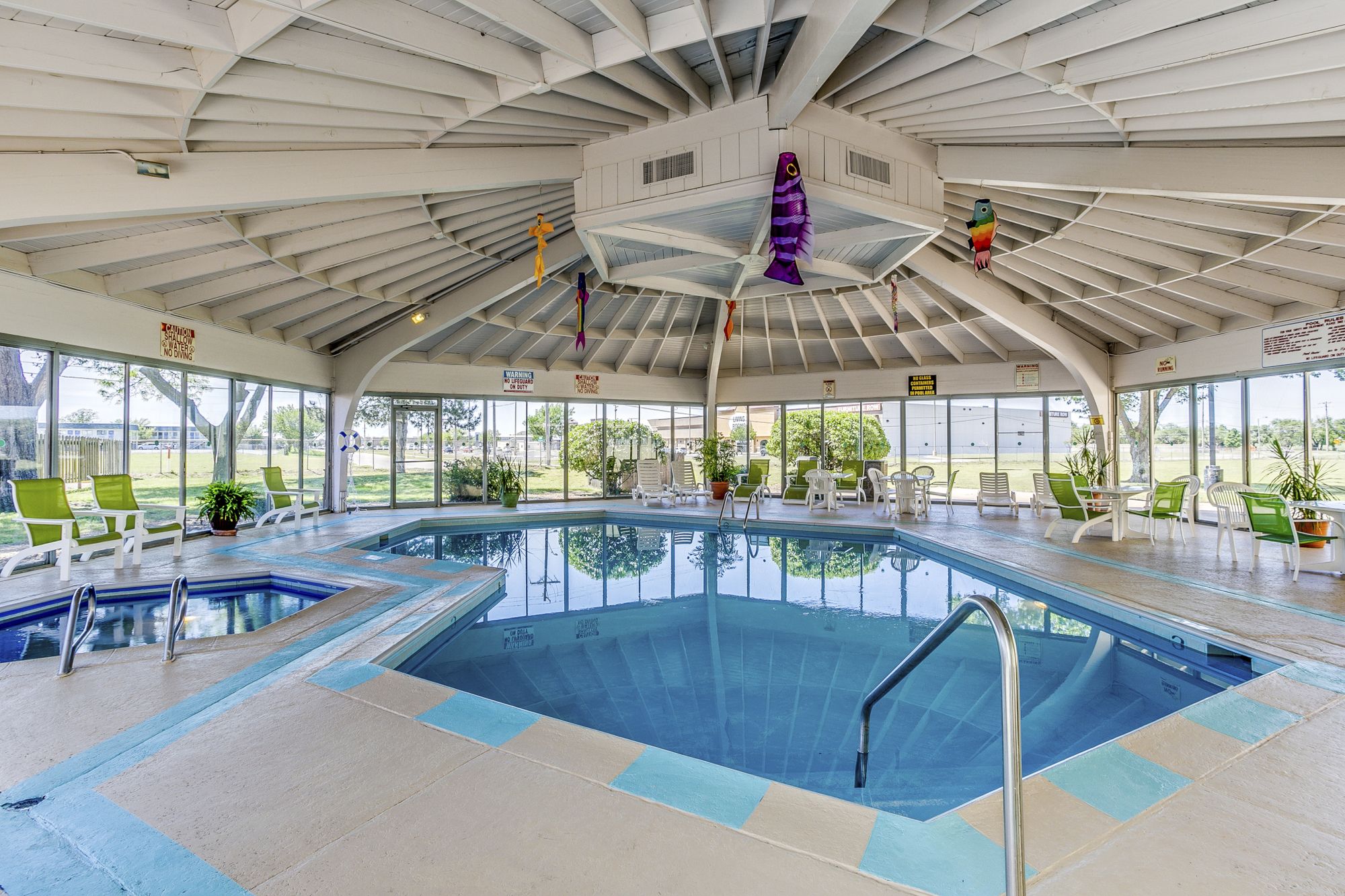 Фото Wingate by Wyndham Wichita Airport